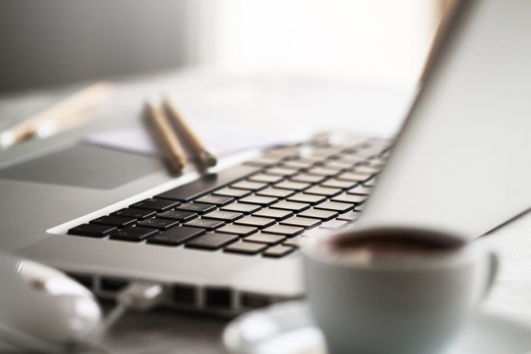 3 Dicas para deixar o home office mais produtivo com decorações